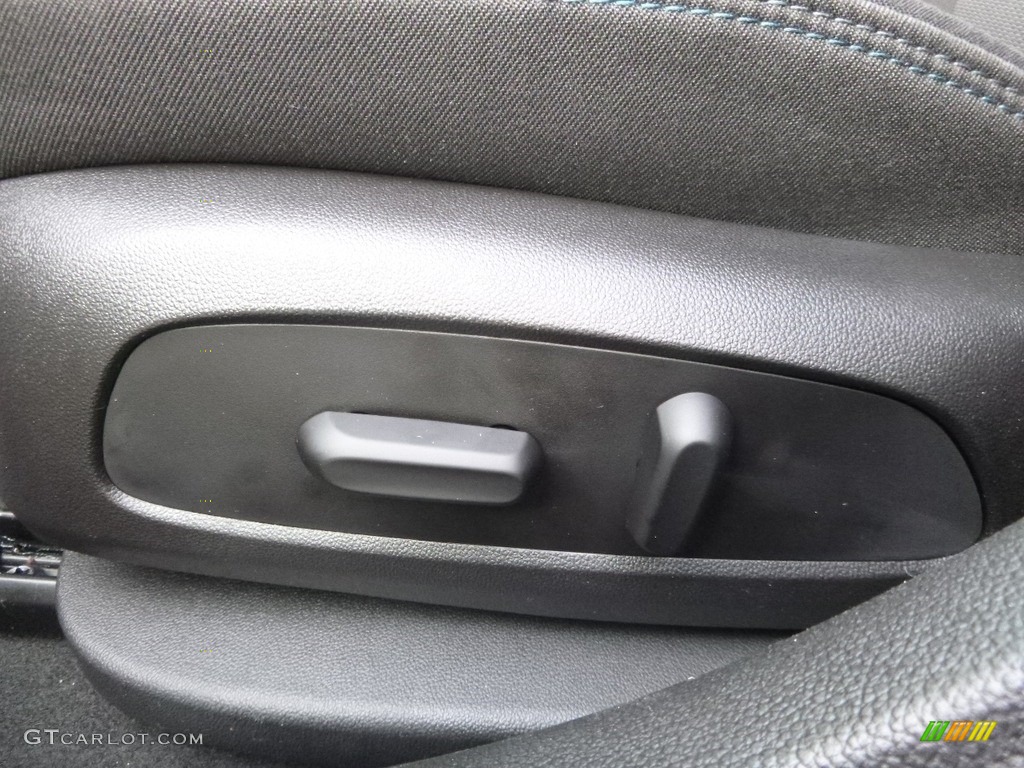 2017 Cruze LT - Pepperdust Metallic / Jet Black photo #14