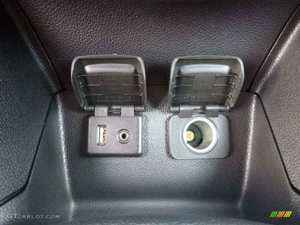 2017 Cruze LT - Pepperdust Metallic / Jet Black photo #19