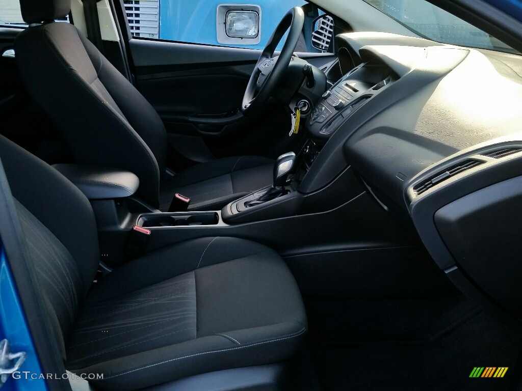 2015 Focus SE Hatchback - Blue Candy Metallic / Charcoal Black photo #21