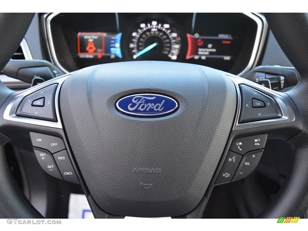 2017 Fusion SE - Shadow Black / Ebony photo #24