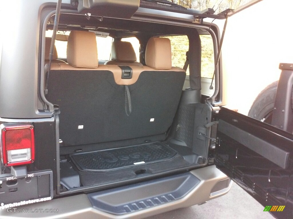 2017 Wrangler 75th Anniversary Edition 4x4 - Black / Black/Dark Saddle photo #19