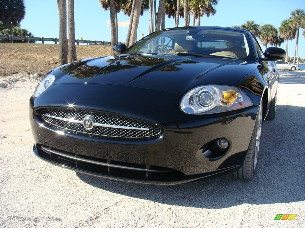 2007 XK XK8 Convertible - Ebony Black / Caramel photo #32
