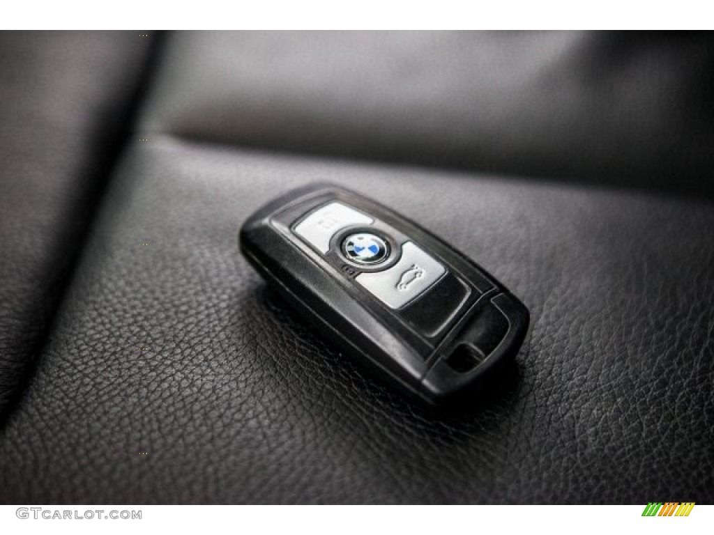 2013 3 Series 320i Sedan - Glacier Silver Metallic / Black photo #11