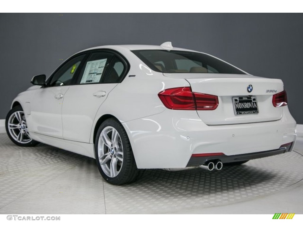 2017 3 Series 330e iPerfomance Sedan - Alpine White / Black photo #3