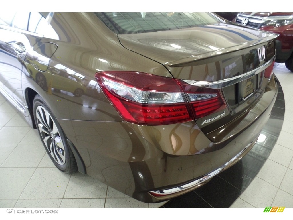 2017 Accord Hybrid Touring Sedan - Mandarin Gold Metallic / Black photo #7