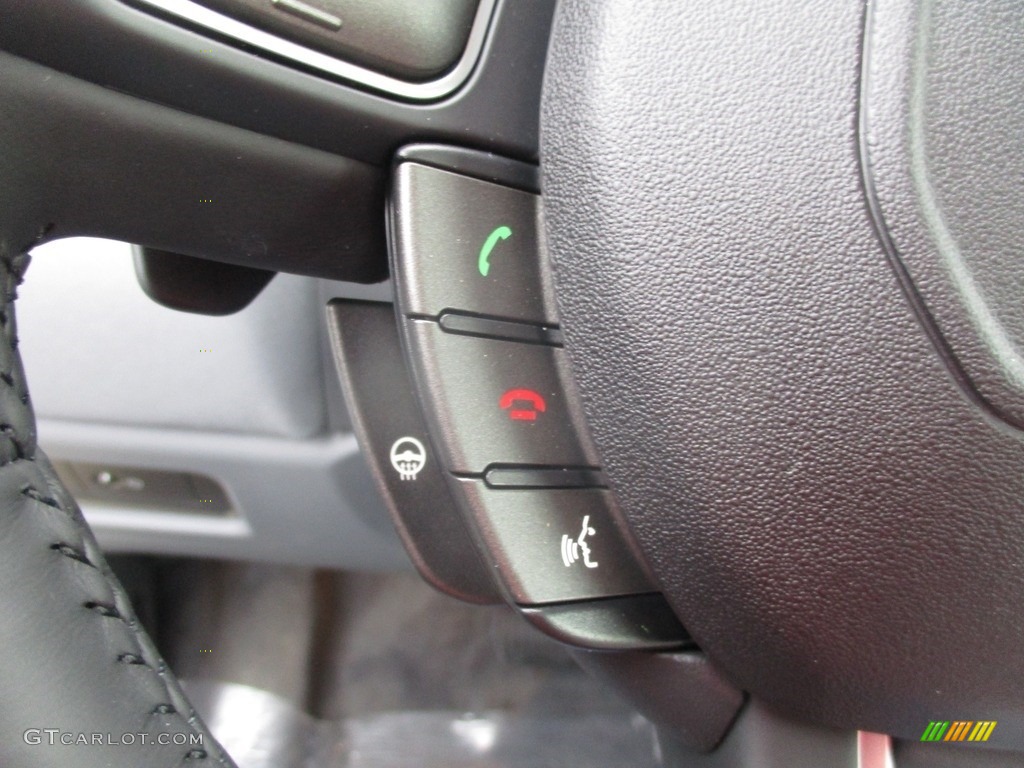 2017 Land Rover Range Rover Evoque SE Controls Photos