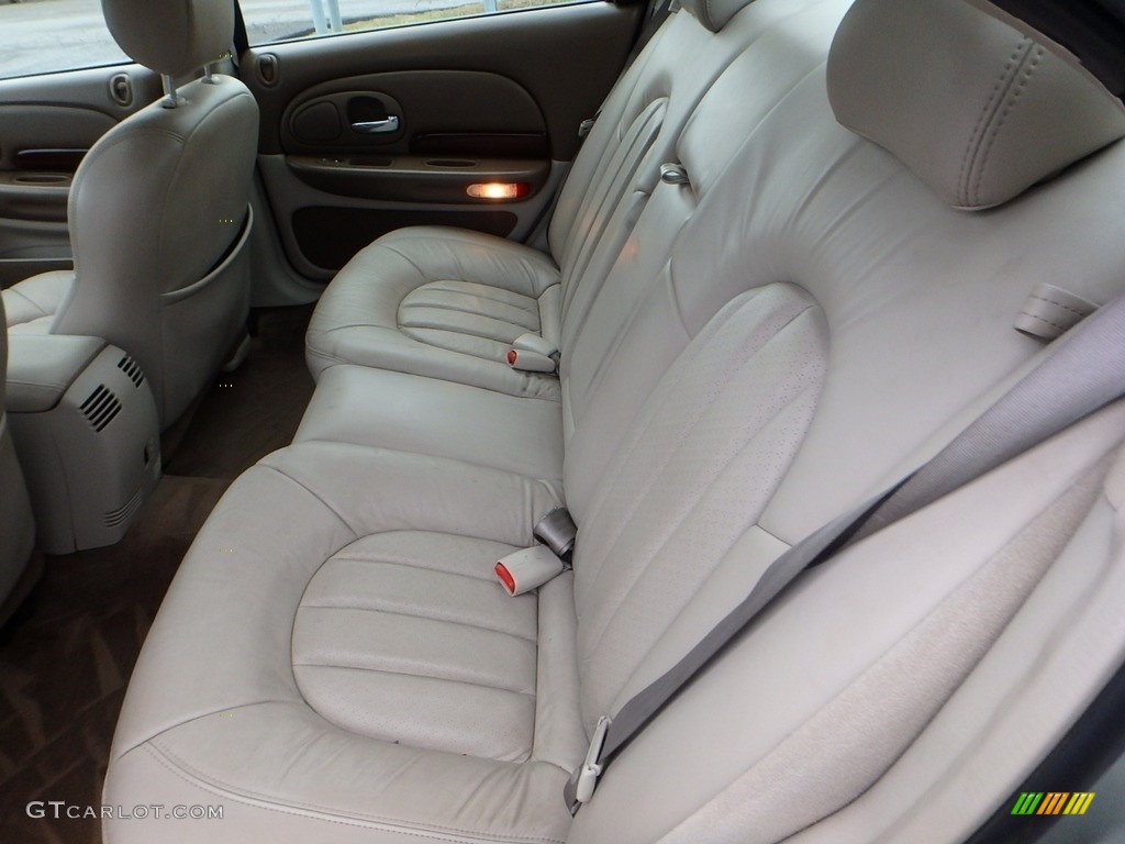 2000 300 M Sedan - Champagne Pearl / Camel/Tan photo #8