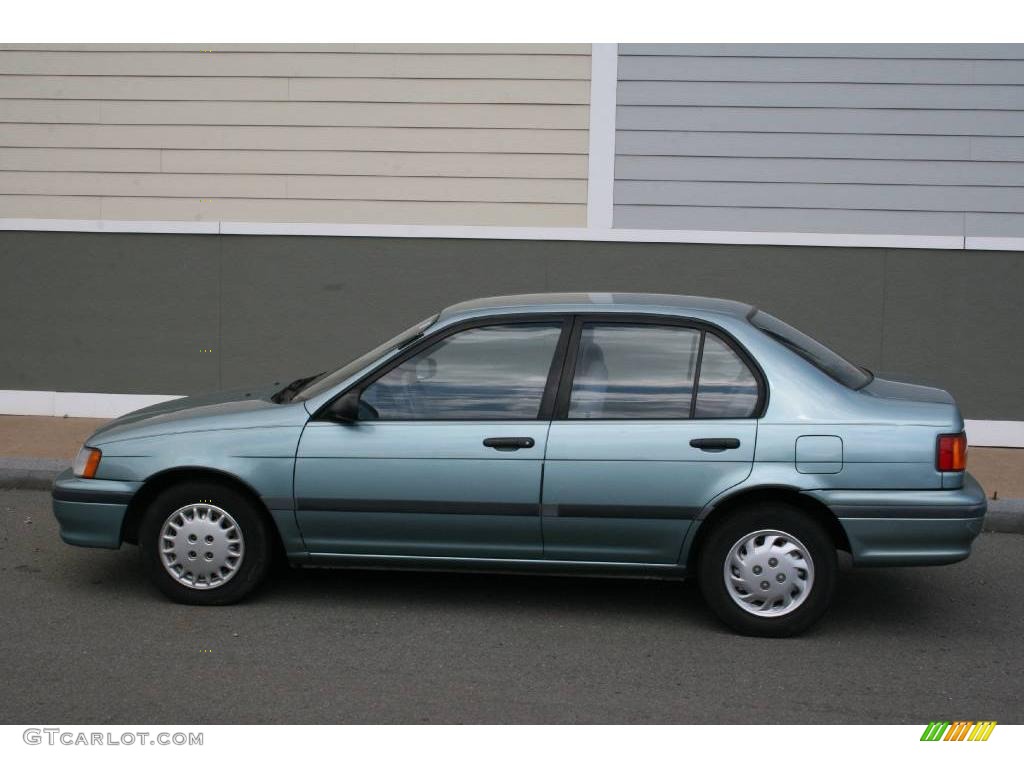 1993 Tercel DX Sedan - Light Green Metallic / Gray photo #2