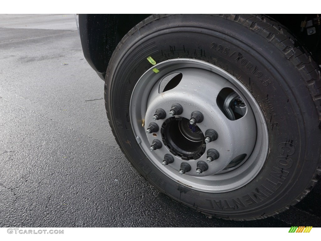 2017 5500 Tradesman Regular Cab Chassis - Bright White / Black/Diesel Gray photo #3