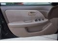 Black - Camry LE Photo No. 19