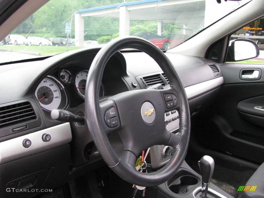 2005 Cobalt LS Coupe - Summit White / Gray photo #8