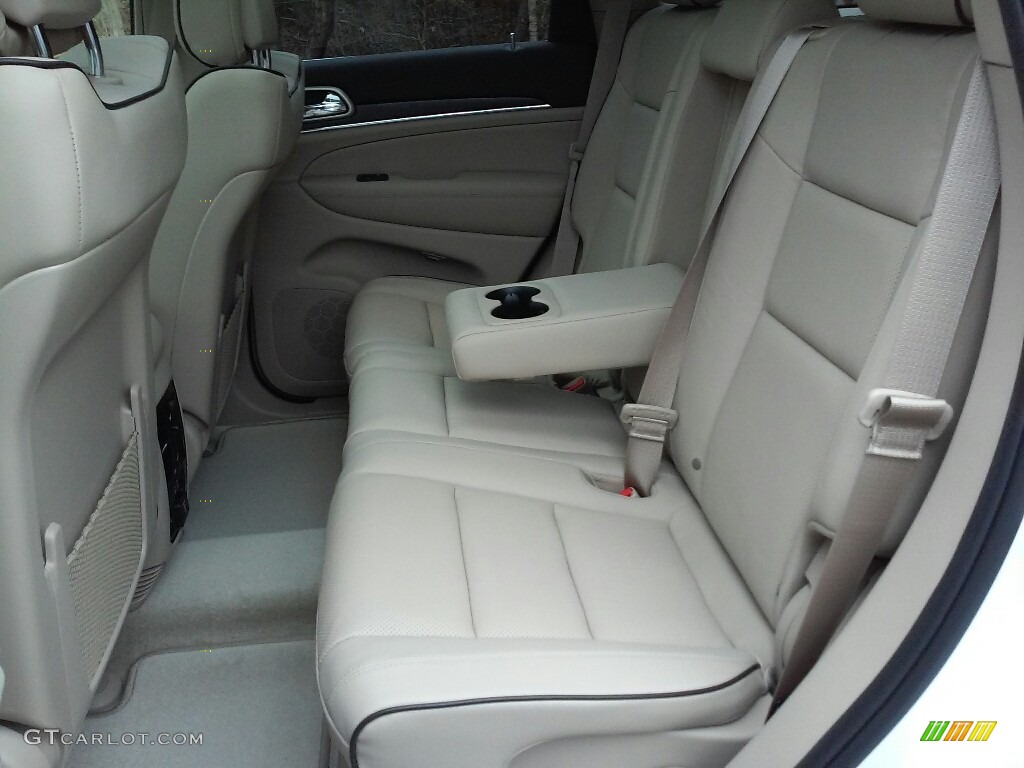 2017 Grand Cherokee Overland 4x4 - Bright White / Brown/Light Frost Beige photo #23