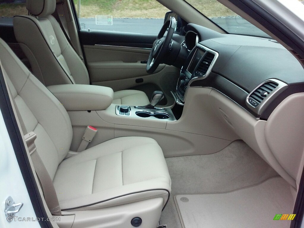 2017 Grand Cherokee Overland 4x4 - Bright White / Brown/Light Frost Beige photo #27