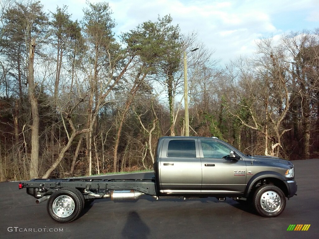 Granite Crystal Metallic 2017 Ram 5500 Tradesman Crew Cab 4x4 Chassis Exterior Photo #117780358