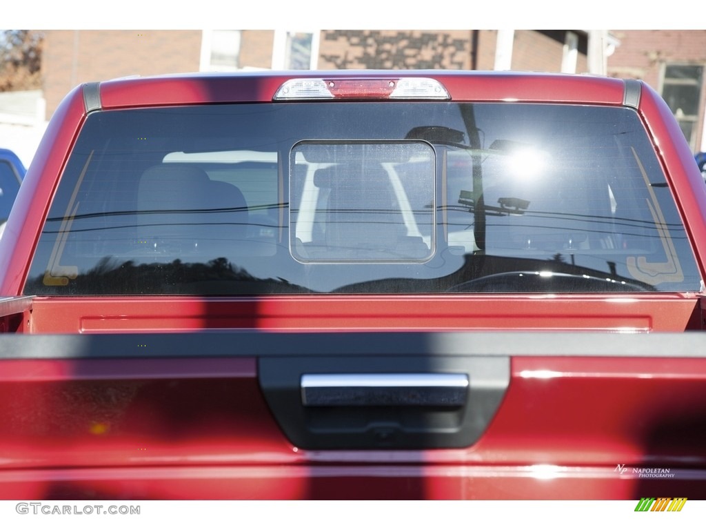 2017 F150 XLT SuperCab 4x4 - Ruby Red / Earth Gray photo #4