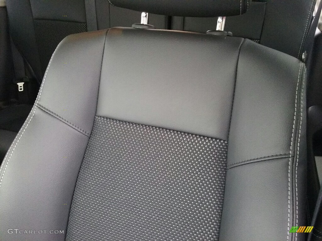 2017 Compass Latitude 4x4 - True Blue Pearl / Dark Slate Gray photo #4
