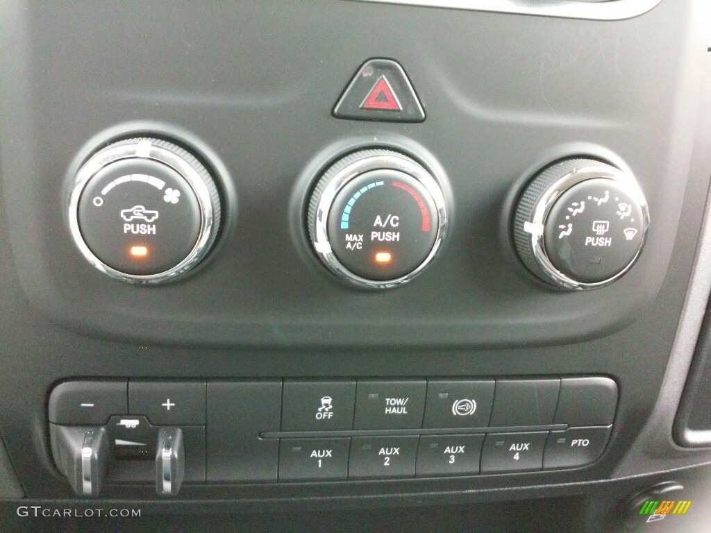 2017 Ram 5500 Tradesman Crew Cab 4x4 Chassis Controls Photo #117780661