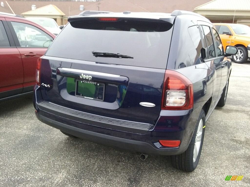 2017 Compass Latitude 4x4 - True Blue Pearl / Dark Slate Gray photo #11