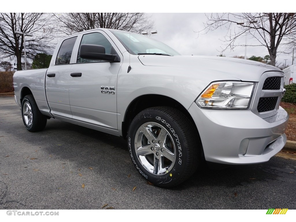 2017 1500 Express Quad Cab - Bright Silver Metallic / Black/Diesel Gray photo #4