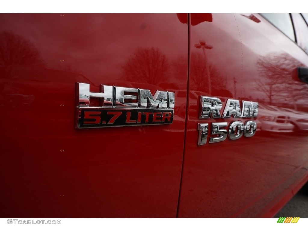2017 1500 Express Crew Cab 4x4 - Flame Red / Black/Diesel Gray photo #6