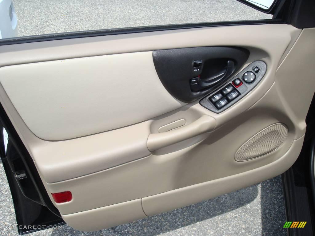 2002 Malibu LS Sedan - Black / Neutral photo #12