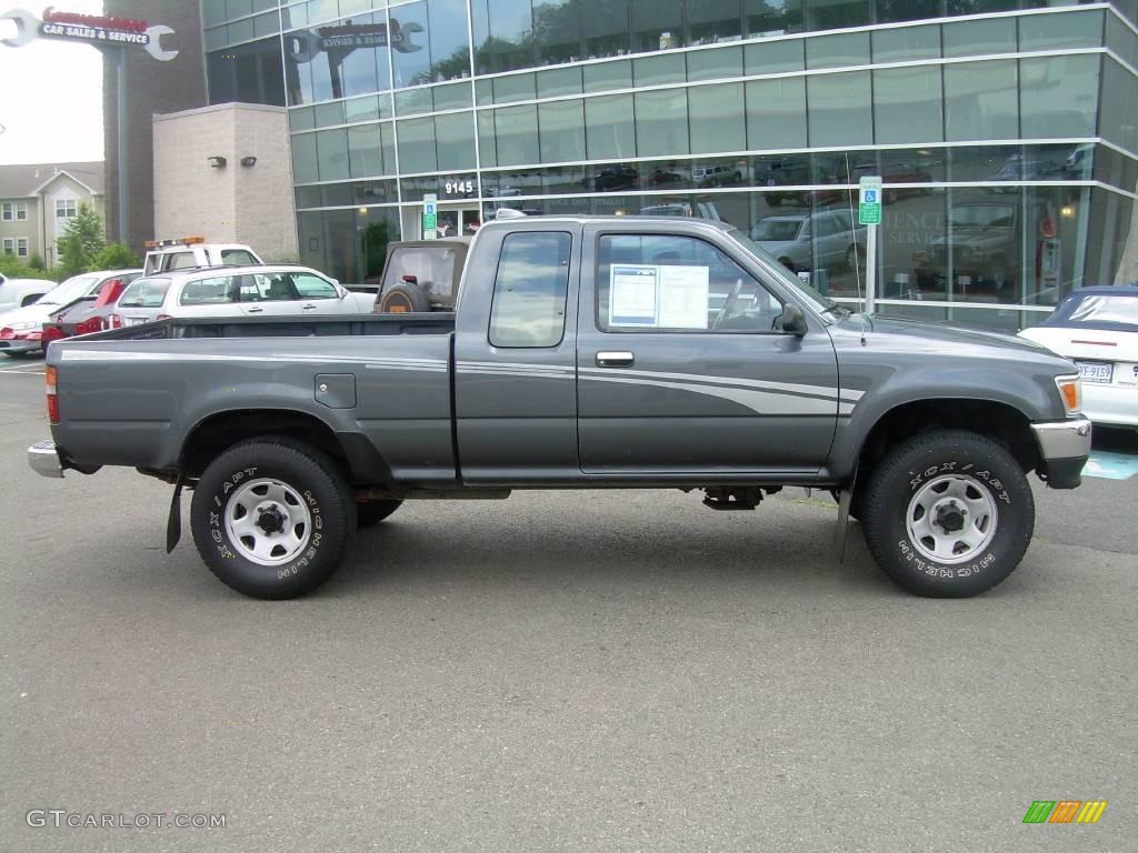 1994 Pickup SR5 V6 Extended Cab 4x4 - Dark Gray Metallic / Gray photo #1