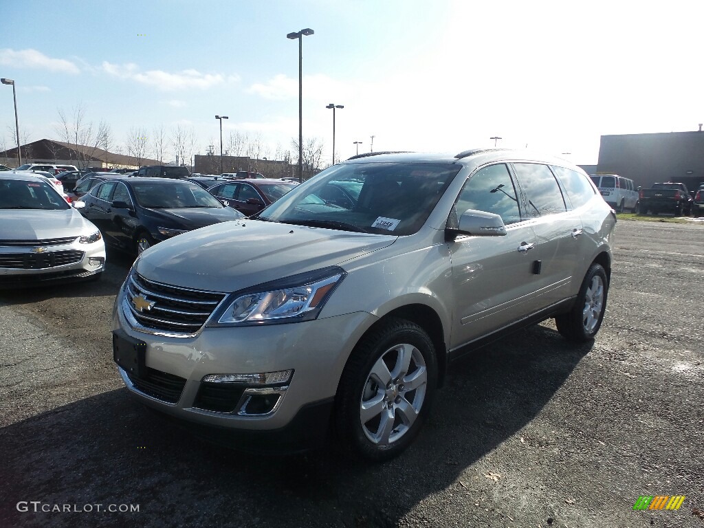 2017 Traverse LT - Champagne Silver Metallic / Ebony photo #1