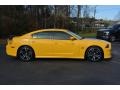 Stinger Yellow - Charger SRT8 Super Bee Photo No. 2