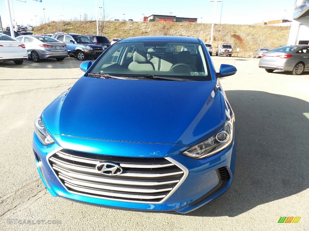 2017 Elantra SE - Electric Blue / Gray photo #4