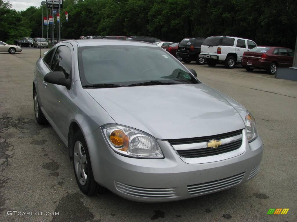 2007 Cobalt LS Coupe - Ultra Silver Metallic / Gray photo #5