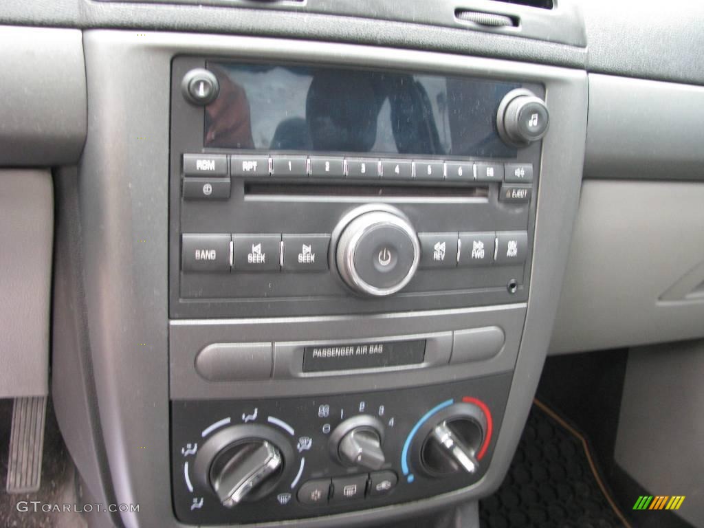 2007 Cobalt LS Coupe - Ultra Silver Metallic / Gray photo #9
