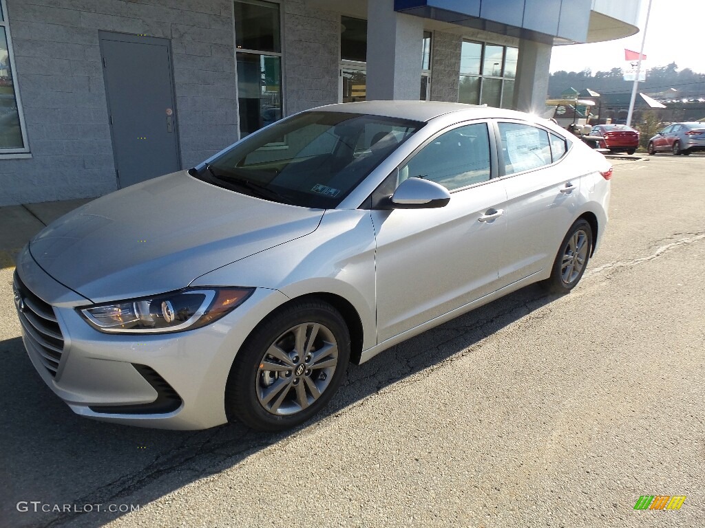 2017 Elantra SE - Silver / Gray photo #5