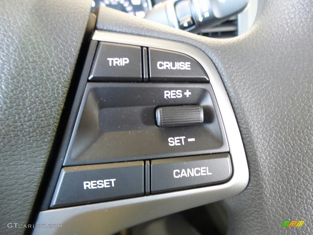 2017 Elantra SE - Silver / Gray photo #22