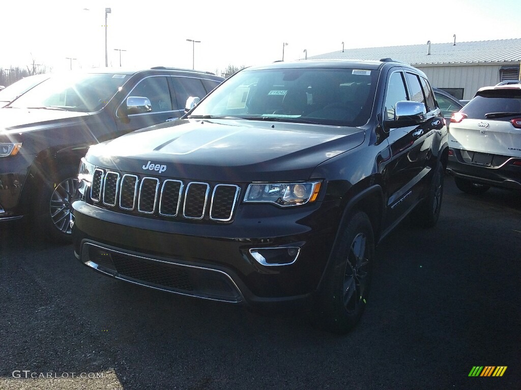 2017 Grand Cherokee Limited 4x4 - Diamond Black Crystal Pearl / Black photo #1