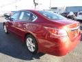 2015 Cayenne Red Nissan Altima 2.5 SV  photo #10