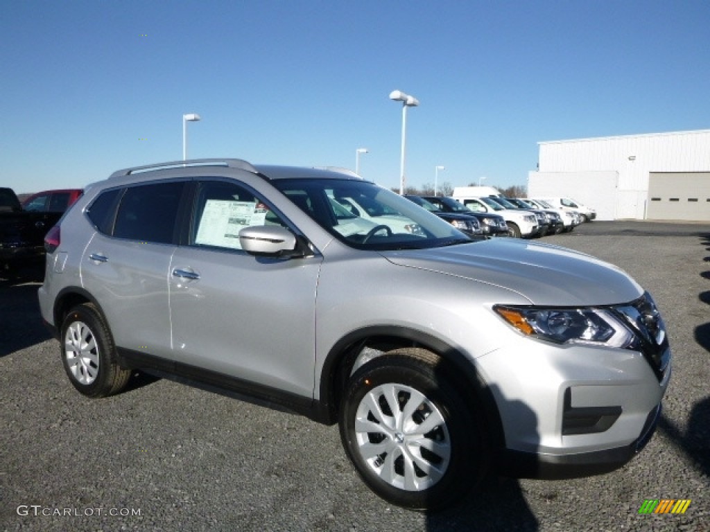 2017 Rogue S AWD - Brilliant Silver / Charcoal photo #1