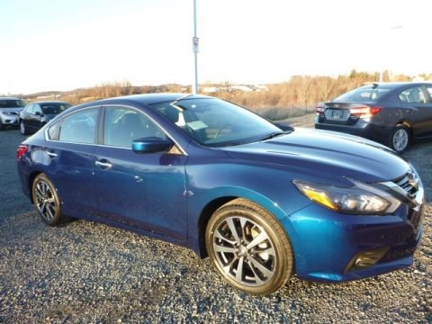 2017 Nissan Altima 2.5 SR Data, Info and Specs