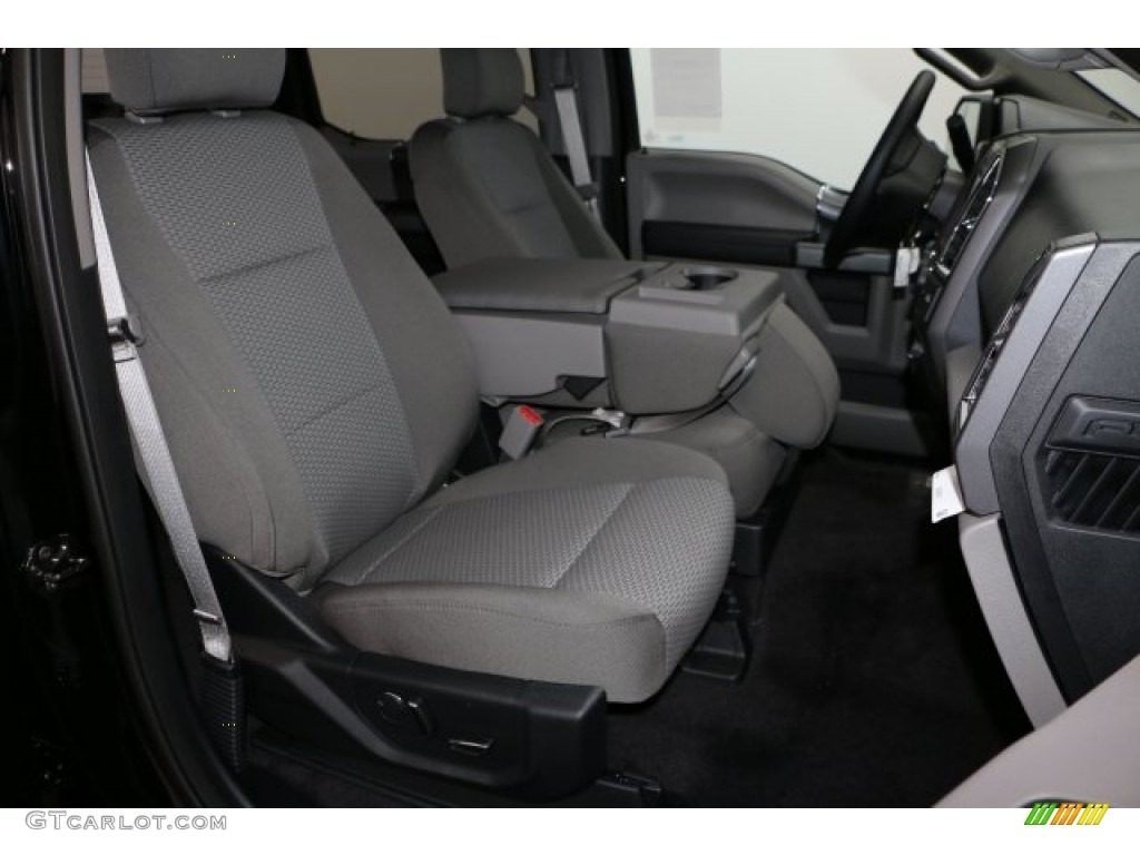 2017 F150 XLT SuperCrew 4x4 - Shadow Black / Earth Gray photo #3