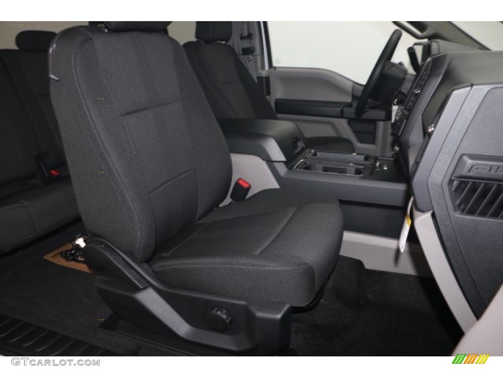 2017 F150 XLT SuperCab 4x4 - Oxford White / Black photo #3