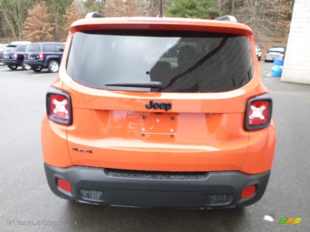 2017 Renegade Altitude 4x4 - Omaha Orange / Black photo #5