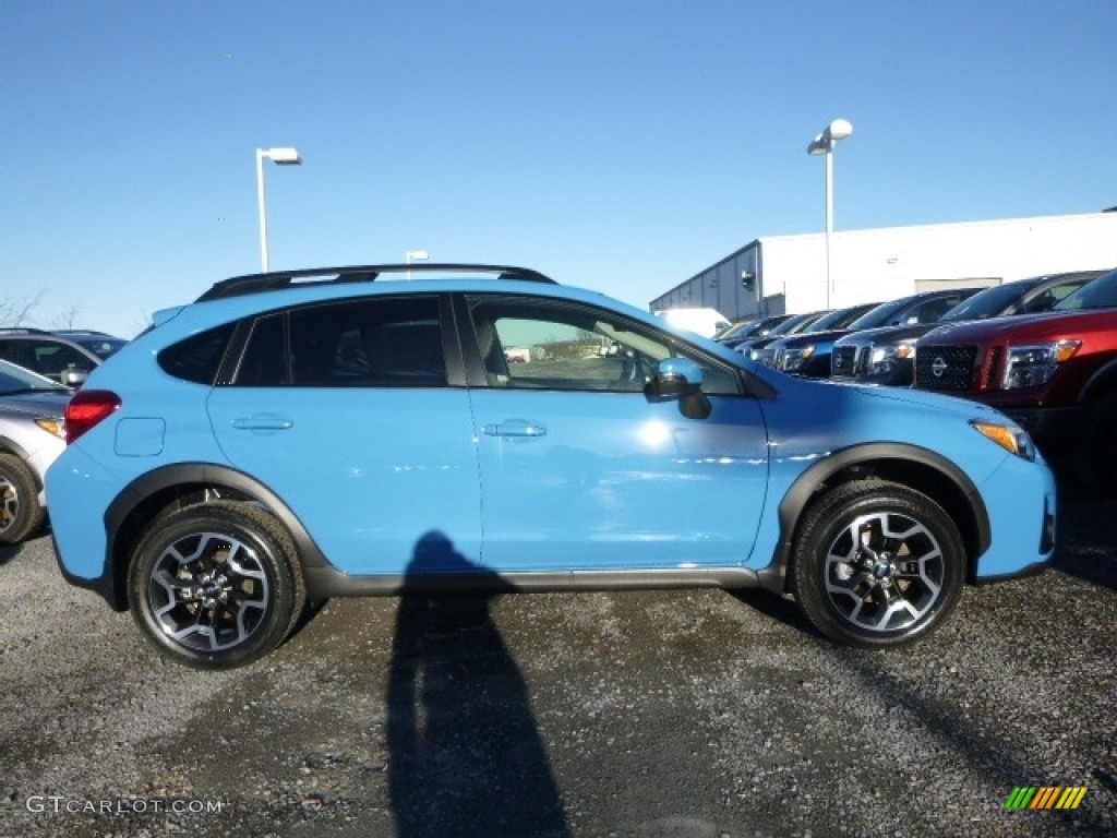 2017 Crosstrek 2.0i Limited - Hyper Blue / Black photo #6