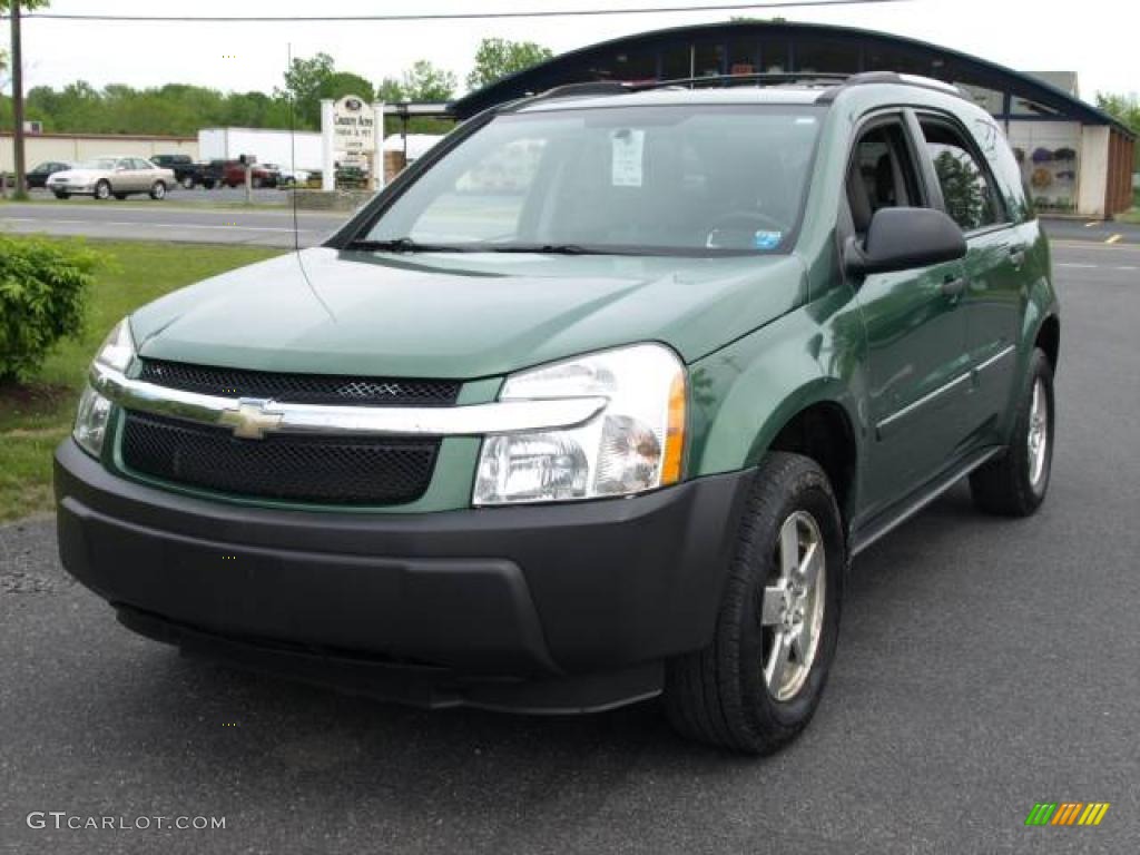 2005 Equinox LS AWD - Meander Green Metallic / Light Gray photo #2