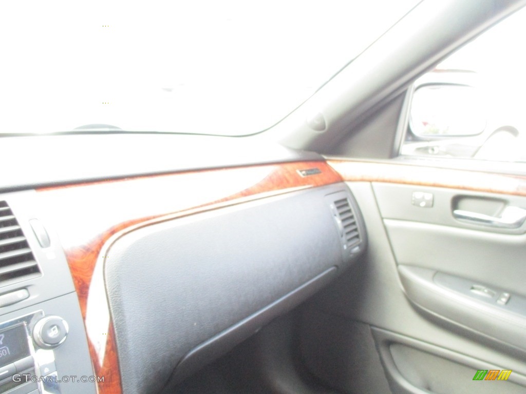 2006 DTS Luxury - Black Raven / Ebony Black photo #19