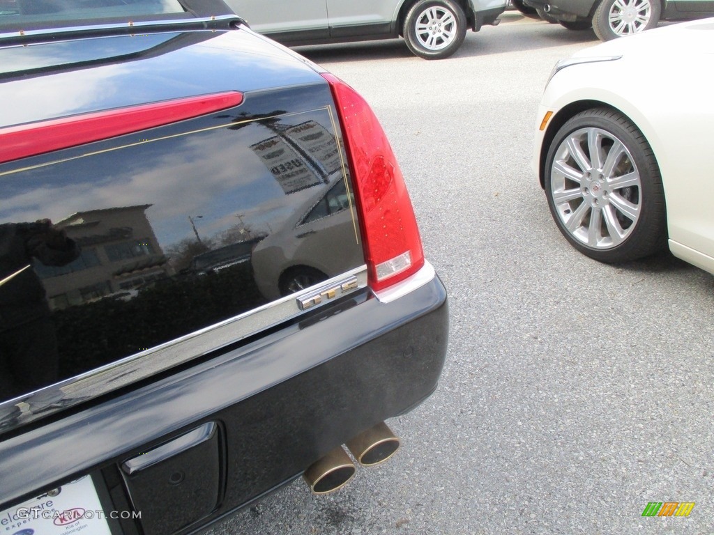 2006 DTS Luxury - Black Raven / Ebony Black photo #31