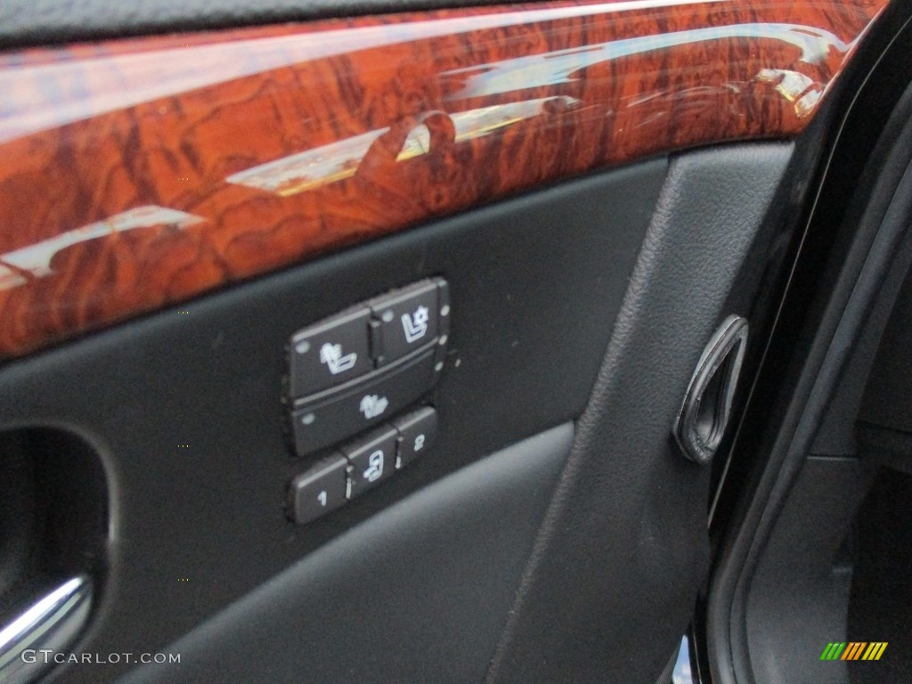 2006 DTS Luxury - Black Raven / Ebony Black photo #34
