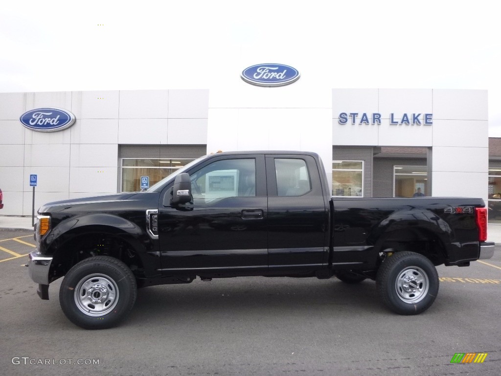 2017 Shadow Black Ford F250 Super Duty Xl Supercab 4x4 117792842 2017 F250 Super Duty Xl Supercab 4x4 Shadow Black Medium Earth Gray Photo