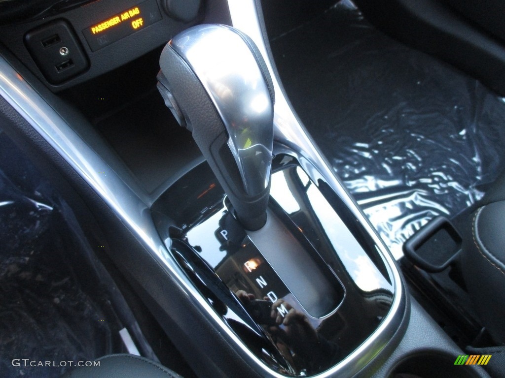 2017 Chevrolet Trax Premier AWD Transmission Photos