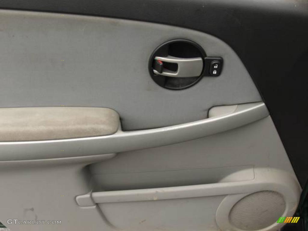 2005 Equinox LS AWD - Meander Green Metallic / Light Gray photo #11