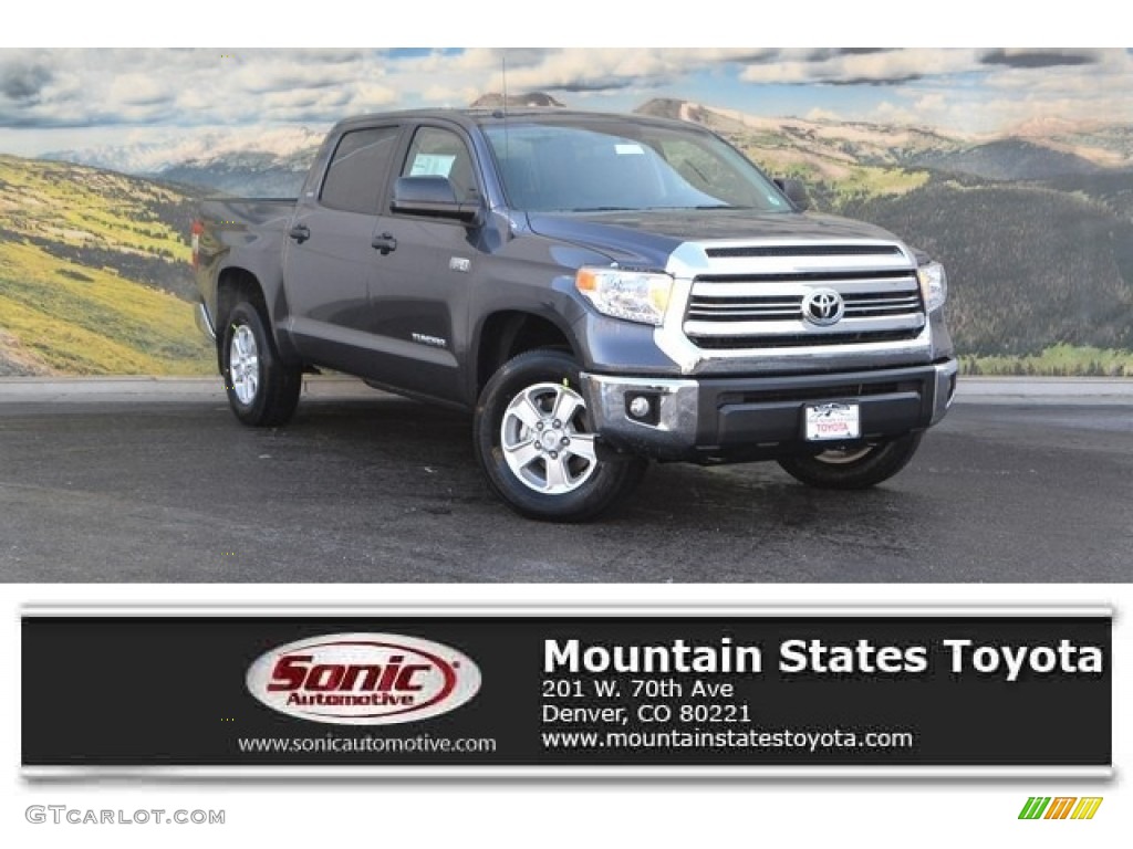 2017 Tundra SR5 CrewMax 4x4 - Magnetic Gray Metallic / Graphite photo #1