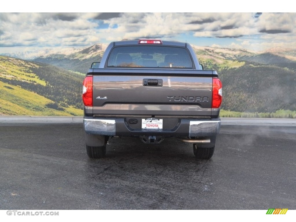 2017 Tundra SR5 CrewMax 4x4 - Magnetic Gray Metallic / Graphite photo #4